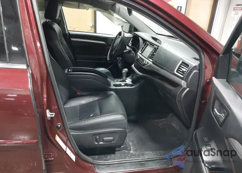 2017 Toyota Highlander Xle из США, поврежденный, VIN 5TDJZRFH7HS424893